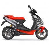 2010 Aprilia SR 50 R Street photo